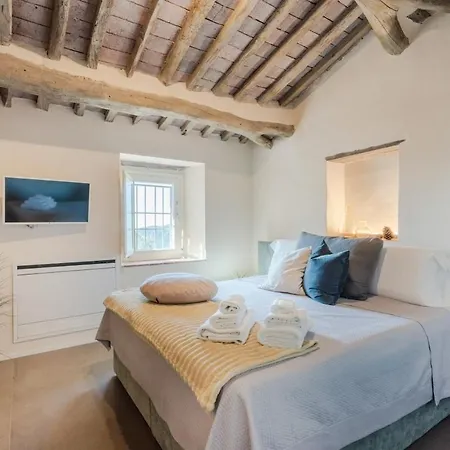 Villa Gioma - Completely Renovated Lucca